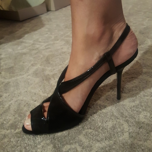 Authentic Burberry Brandyner Sandals - Picture 7 of 8